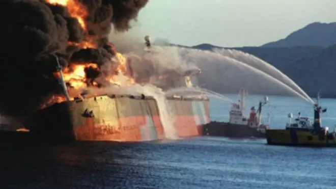 حمله به یک نفتکش