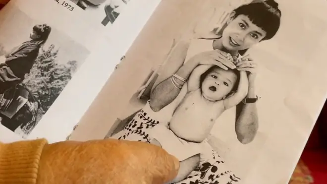 सन् २०१८मा नेपाल आउँदा आङ सान सु चीले ‘म प्लेन नै लिएर आएको तपाईँ लिएर जान्छु’ भनेकी धम्मावती गुरुमा सम्झिन्छिन्।सु चीलाई धर्मकीर्ति विहारमा बौद्ध धर्म सिकाएकी थिइन्।