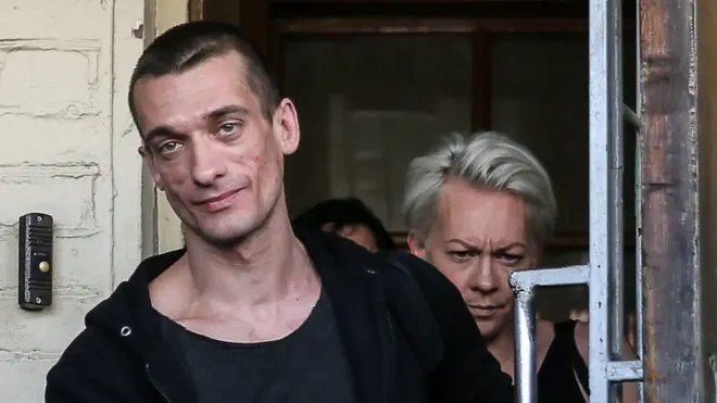 Павленский и Шалыгина покинули Россию через Белоруссию после допроса в СКР