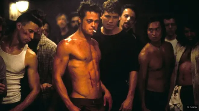 Zasnovan na romanu Čaka Polanika iz 1996. godine, „Borilački klub" izvorno nije postigao uspeh na blagajnama, ali prodaja DVD-a pretvorila ga je u kultni hit.