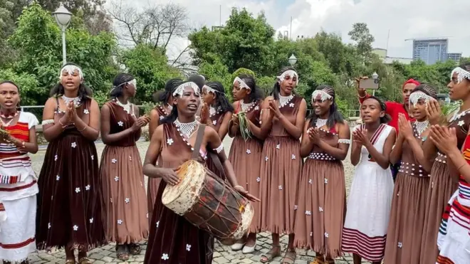 Shamarran uffata aadaan faayaman