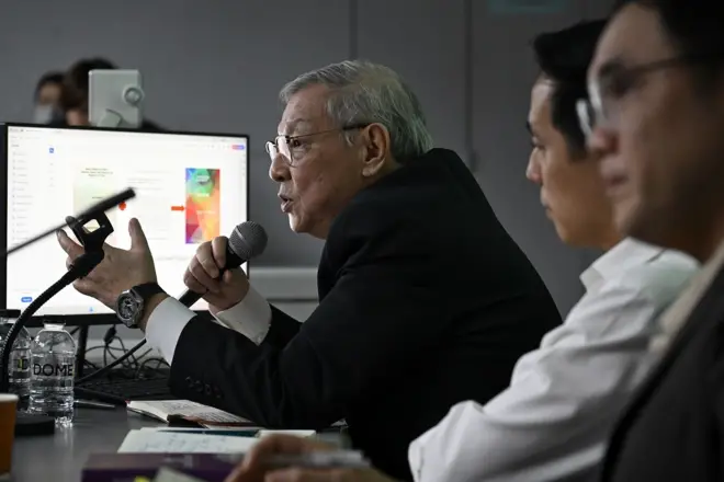 เกษียร เตชะพีระ ชี้ให้เห็นปัญหาจากการที่ "นักเลือกตั้ง" ใช้เครื่องมือที่อยู่ในรัฐธรรมนูญ 2560 มาทำลายกันเอง