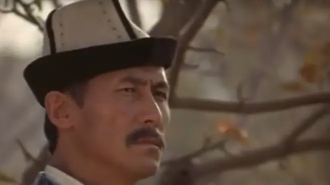 "Кызыл алма" тасмасынан алынган сүрөт.