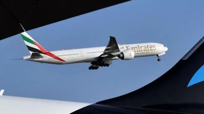 Tunis Emirates hava yolları şirkətinin bütün reyslərini dayandırıb