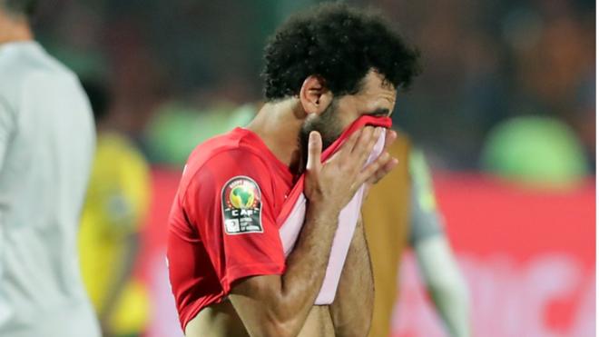 محمد صلاح يبكي خسارة فريقه