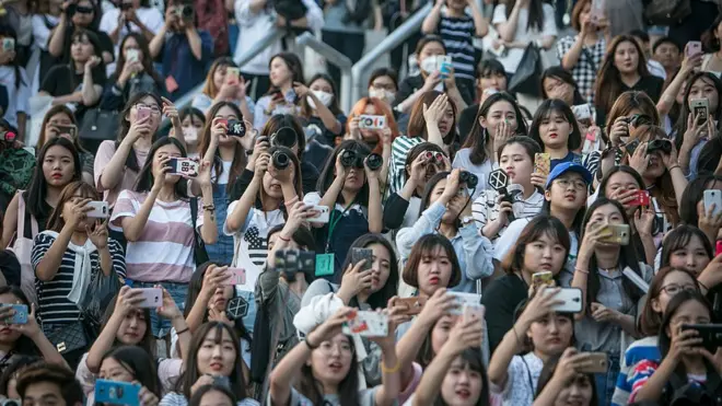 แฟนคลับวงบอยแบนด์เกาหลีในประเทศเกาหลีใต้
