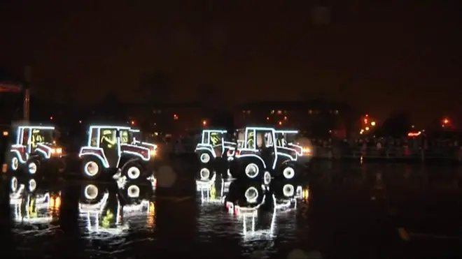 Тракторы на балу