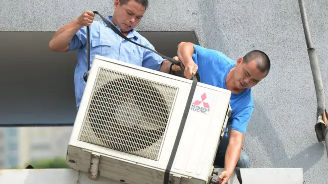 Гидрофторуглероды, использование которых будет сокращаться, используются при производстве кондиционеров и холодильников