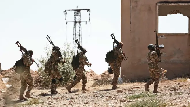 قوات المعارضة في إدلب تستعد لصد هجوم محتمل من قوات الحكومة السورية