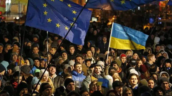 Перемовини щодо надання безвізового режиму для України тривали з 2008 року.