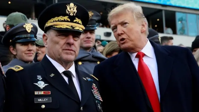 Mark Milley và Donald Trump tháng 12 năm 2018