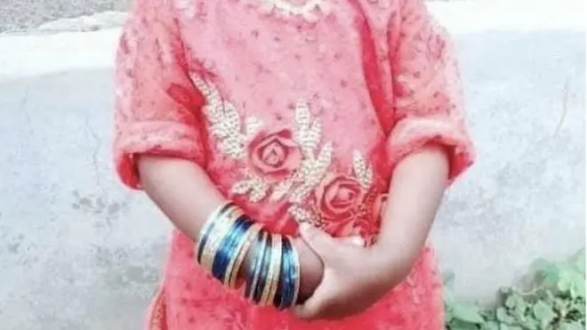 मासूम बच्ची की तस्वीर