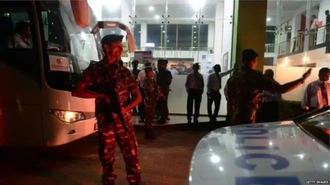 ඉන්දියානු පිලත් සමග දඹුල්ලේ පැවති තරඟයේ දීත් ක්‍රීඩා ලෝලීන්ගේ ප්‍රචණ්ඩ හැසිරීමක් වාර්තා විය.