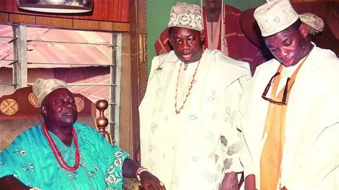 Ọba Asanikẹ ati MKO Abiola