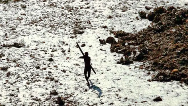 Сентинельці завжди зустрічали чужоземців вороже
