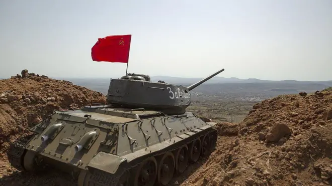 دبابة روسية على مرتفعات الجولان