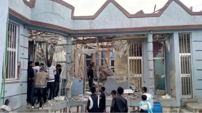 በከባድ መሣሪያ ከተመቱት ቤቶች አንዱ