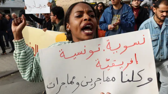 Les organisations tunisiennes de défense des droits humains dénoncent les déclarations du président Kais Saied concernant les immigrés africains