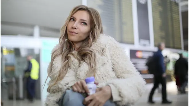 Юлія Самойлова мала виконати на конкурсі у Києві пісню "Flame is Burning" ("Вогонь палає")