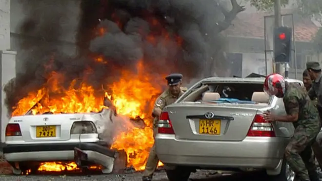 ২০০৬ সালের পয়লা ডিসেম্বর কলম্বোয় প্রতিরক্ষা মন্ত্রণালয়ের গাড়ি বহরের ওপর আত্মঘাতী বোমা হামলা