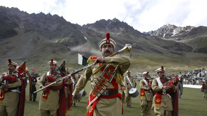 گلگت بلتستان آڈر 2018 میں وفاق کے اختیارات کو نچلی سطح تک منتقل کیا گیا ہے