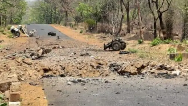 మందుపాతర పేల్చిన మావోయిస్టులు