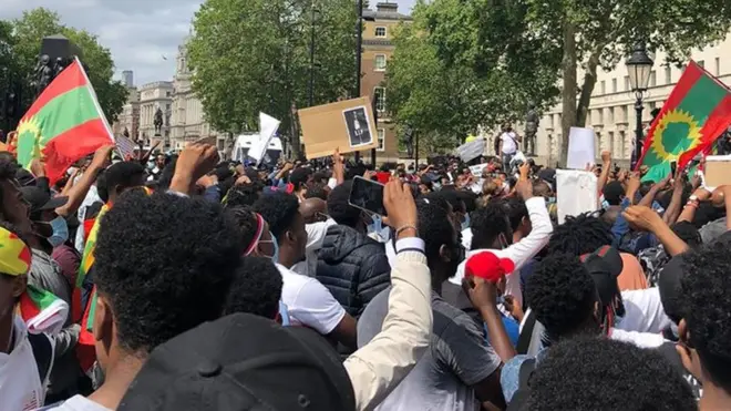 Hawaasa Oromoo biyya UK magaalaa Landanitti hiriira gaggeessan