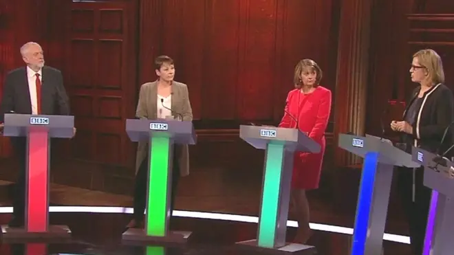 مناظرة سياسية بين زعماء الأحزاب في بريطانيا