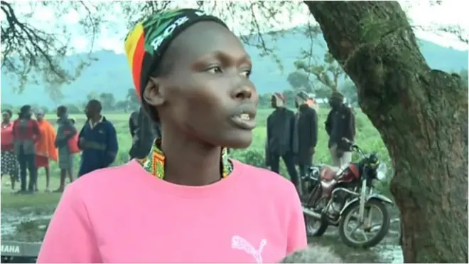 Mama awasaka watoto wake baada ya bwawa kuvunja kingo zake