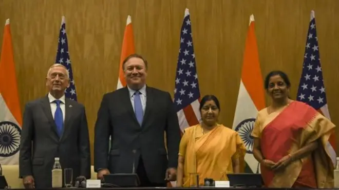 هوکړه د پنجشنبې پر ورځ ډیلي کې د امریکا بهرنیو چارو وزیر مایک پومپیو، دفاع وزیر جېمز مټیس د هند بهرنیو چارو وزیرې سوشما سوراج او دفاع وزیرې نرملا سیتارمن تر منځ له خبرو وروسته شوې.