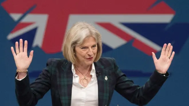 Тереза Мей пообещала защищать интересы простых людей