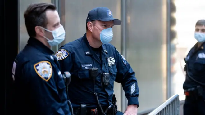 د امریکا په څه باندې شل زره مړو کې نیمایي هغه یې په نیویارک ایالت کې شوي