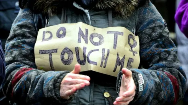 ස්ත්‍රී දූෂකයන්ට එරෙහිව නැගෙන කාන්තා හඬ