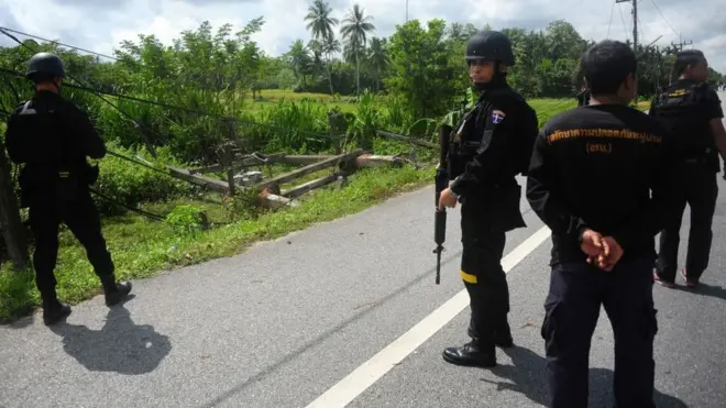 เหตุการณ์ไม่สงบในจังหวัดชายแดนภาคใต้ยังเกิดขึ้นอย่างต่อเนื่อง แม้ตัวแทนภาครัฐกับผู้เห็นต่างจะตกลงกันเบื้องต้นเรื่องการตั้งพื้นที่ปลอดภัย (Safety Zone)