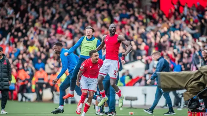 حقق نوتنغهام فورست فوزه الثاني هذا الموسم في البريميرلييغ بينما تقلى ليفربول ثالث هزائمه في المسابقة