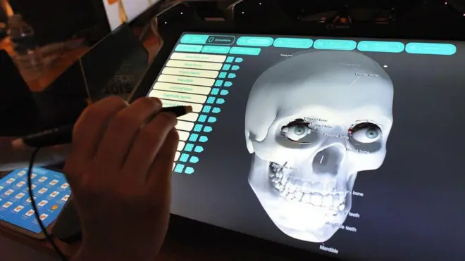 Пока неясно, как именно лекарство повлияло на глаза пациентов (архивное фото)