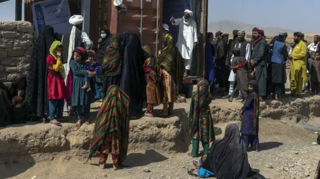 په غونډه کې ټولو اړمنو افغانانانو ته د مرستو پر رسولو ټینګار شوی