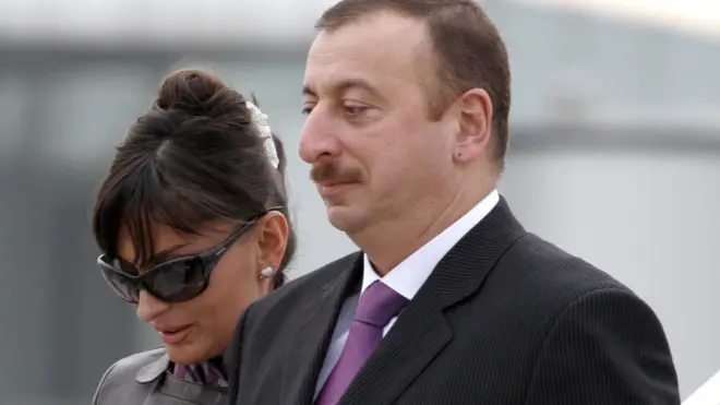 Алиев с женой