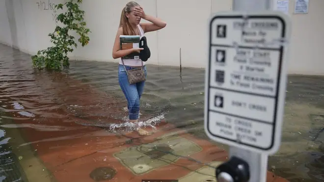 Lolaafi hammi bishaanii galaanaa dabaluun namoonni qarqara galaanaa kanneen akka Filoriidaa jiraatan dhibbaa faalama qilleensaan akka miidhaman godhe