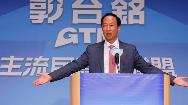 Terry Gou hứa sẽ dẫn dắt Đài Loan "trở về từ vực thẳm chiến tranh với Trung Quốc"