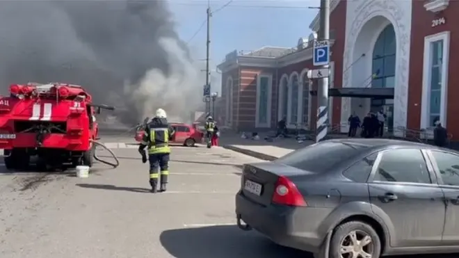 Picture shows smoke above Kramatorsk station