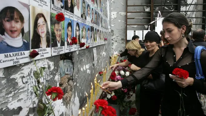 Женщин задержали после панихиды по жертвам теракта