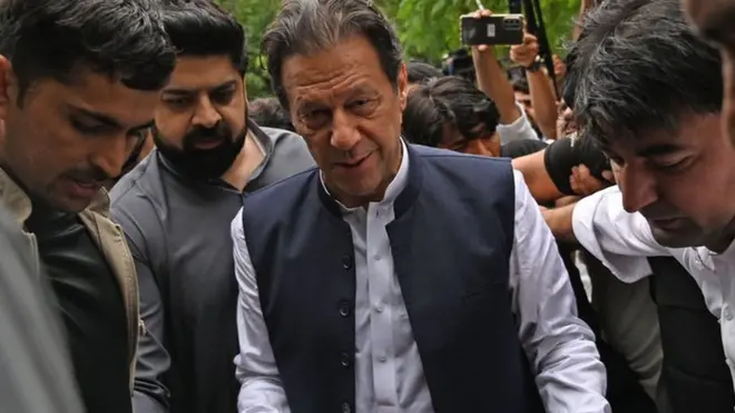 عمران خان کی انسداد دہشتگردی کی عدالت میں پیشی کے موقع پر سیکیورٹی کے اتنے سخت انتظامات نہیں کیے گئے تھے جو اسلام آباد ہائی کورٹ میں ان کی پیشی کے موقع پر دیکھے گئے تھے