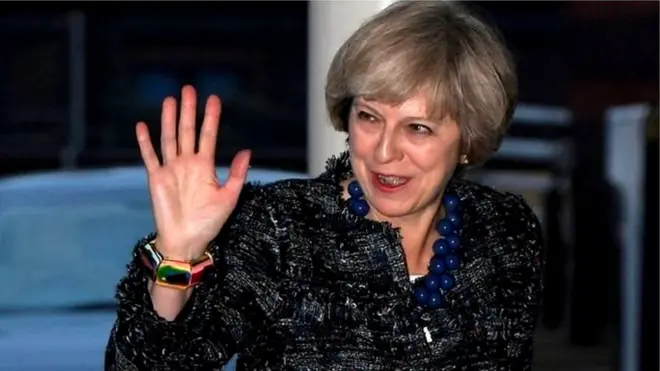 وزیر اعظم تھریسا مے نے کہا کہ ریپیل یعنی مسترد کرنے والا بل برطانیہ کے ایک بار پھر سے خود مختار اور آزاد ملک بننے کا پہلا مرحلہ ہوگا۔