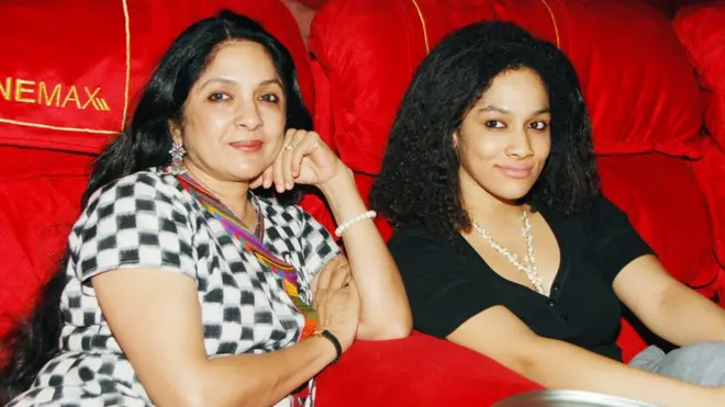 अपनी बेटी मसाबा के साथ नीना गुप्ता