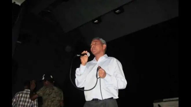 ድምጻዊ ኣብራር ዑስማን