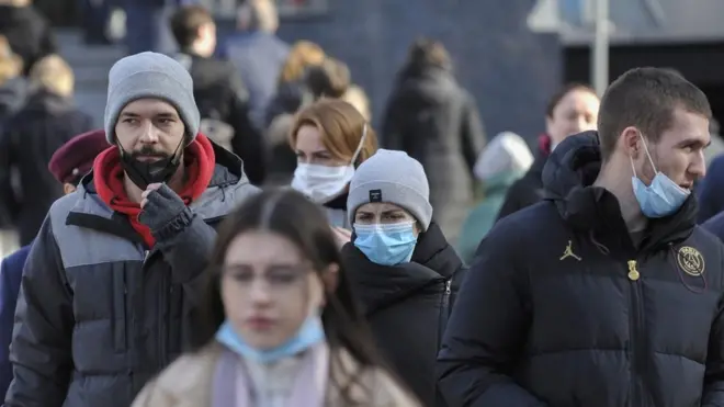 Яким вакцинам від коронавірусу найбільше довіряють українці. Опитування