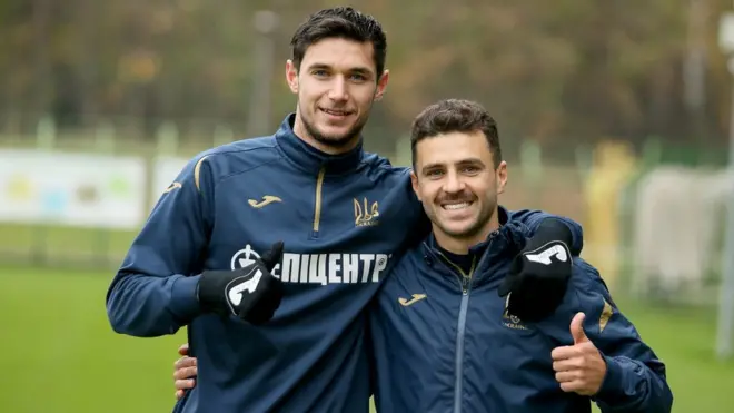 Жуніор Мораес (праворуч) захворів вдруге, що багато б хто назвав нонсенсом