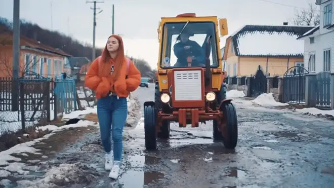 Пародія від каналу SILIRADA на хіт білоруського виконавця Мевл "Холодок" стала найпопулярнішим відео серед українців