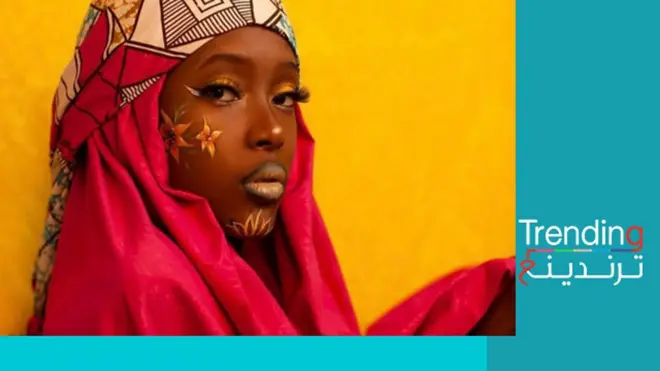 "أنا إنسانة مثلكم" موقف عنصري يطال العارضة الأزياء الجزائرية بركة مرزاية..فما القصة؟